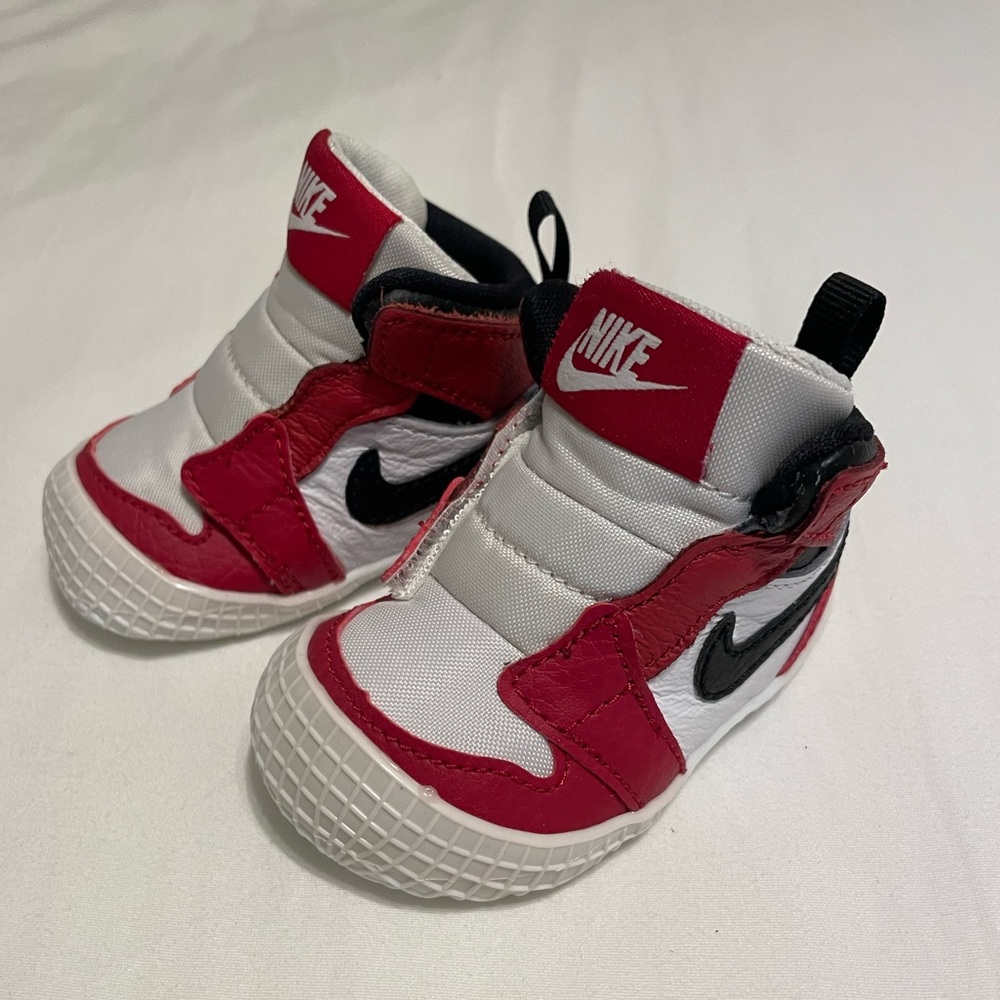 Jordan AJ 1 Crib Bootie